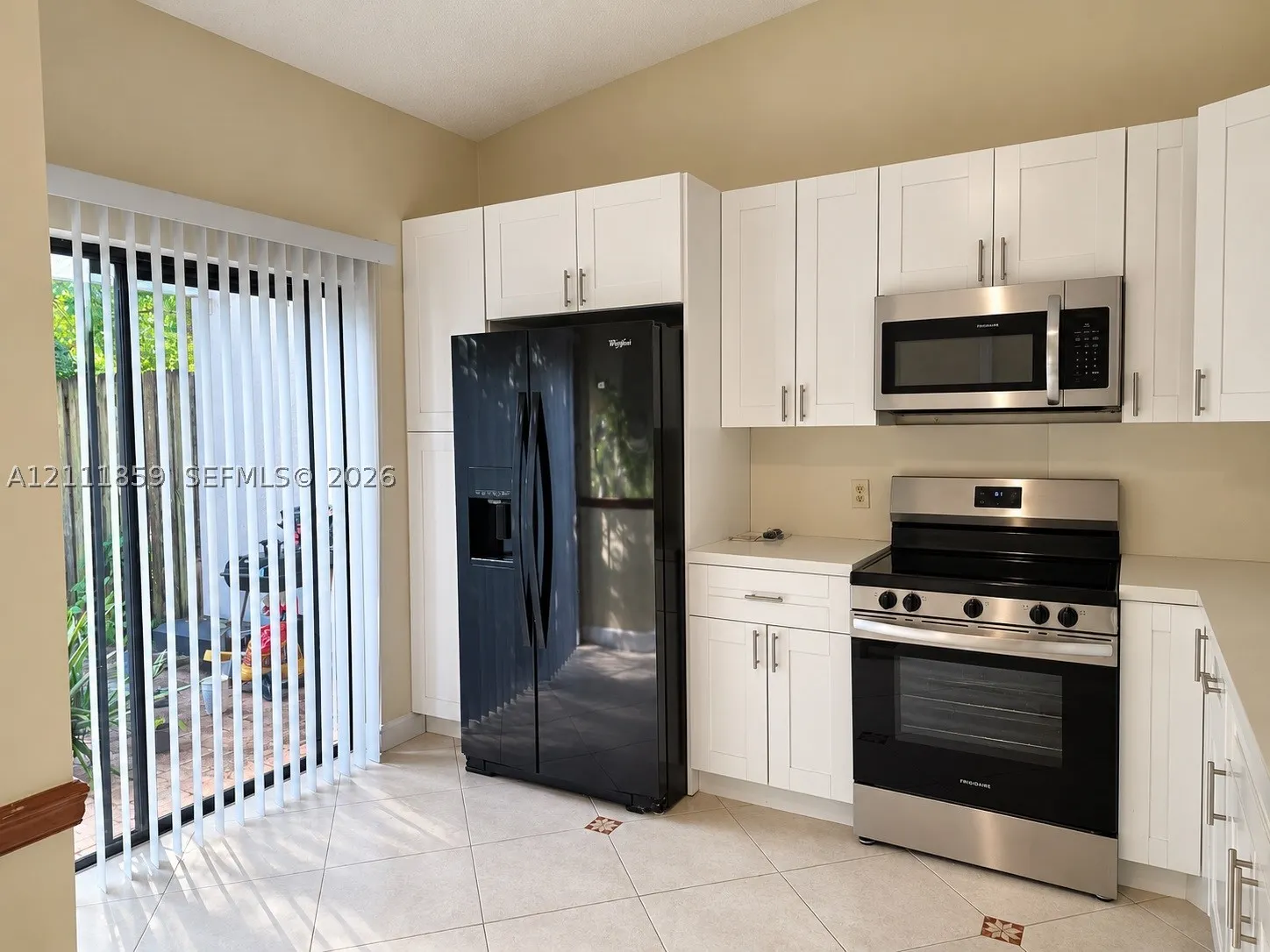 5037 E Lakes Dr #5037