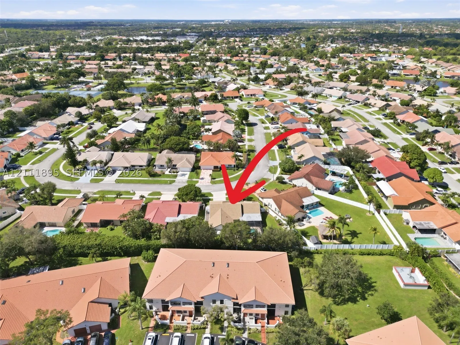 5792 Sun Pointe Cir
