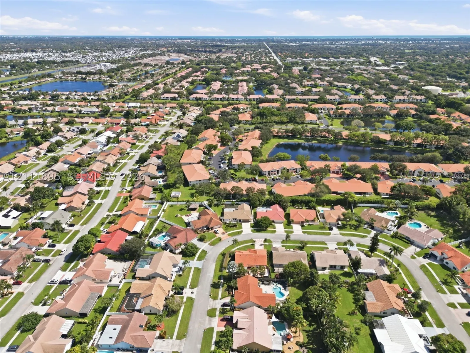 5792 Sun Pointe Cir