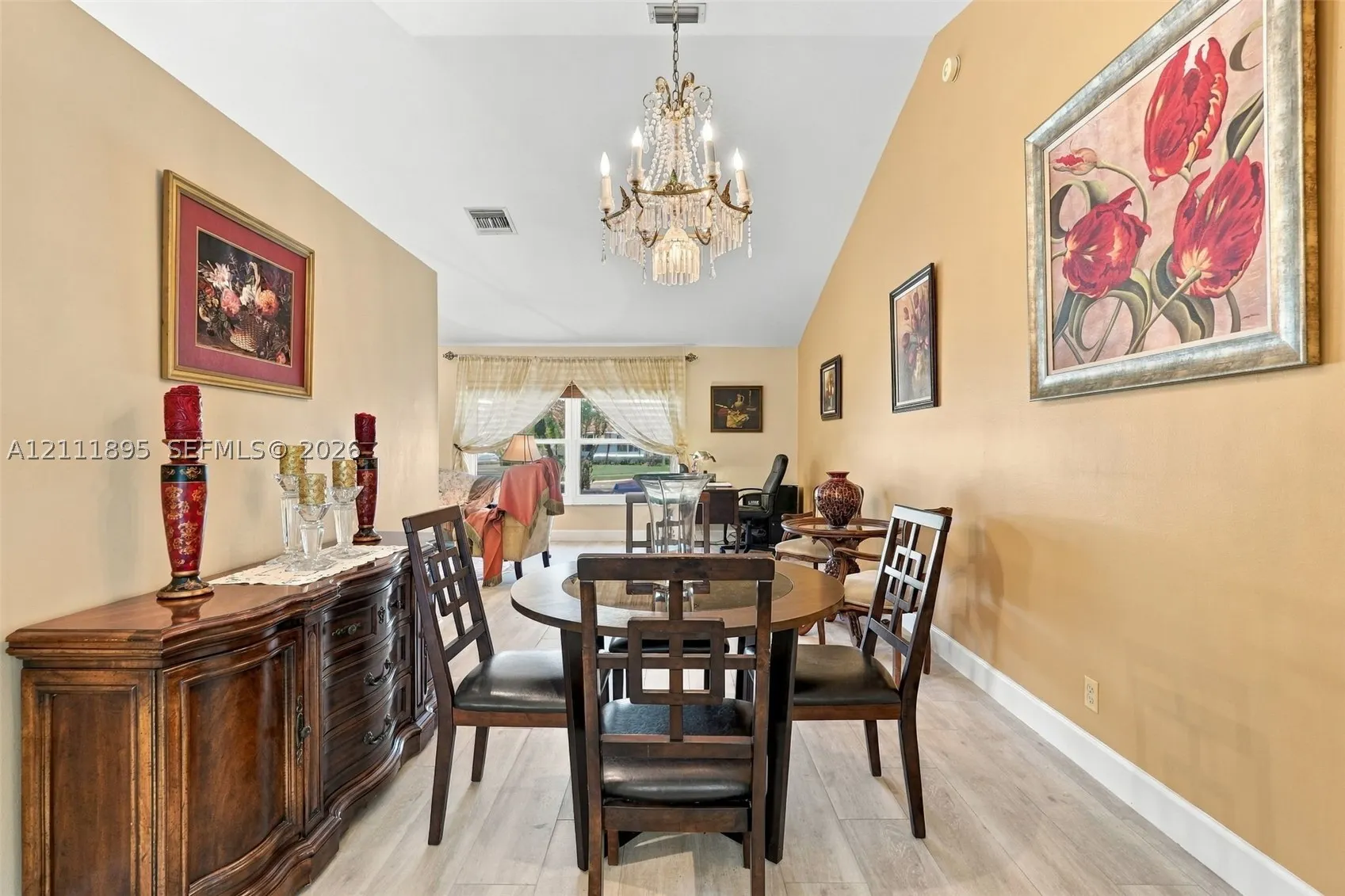 5792 Sun Pointe Cir