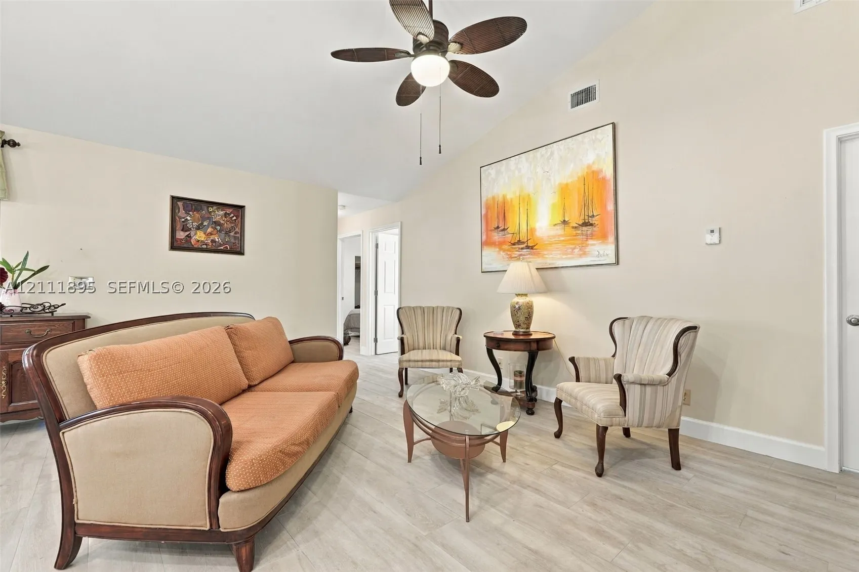 5792 Sun Pointe Cir