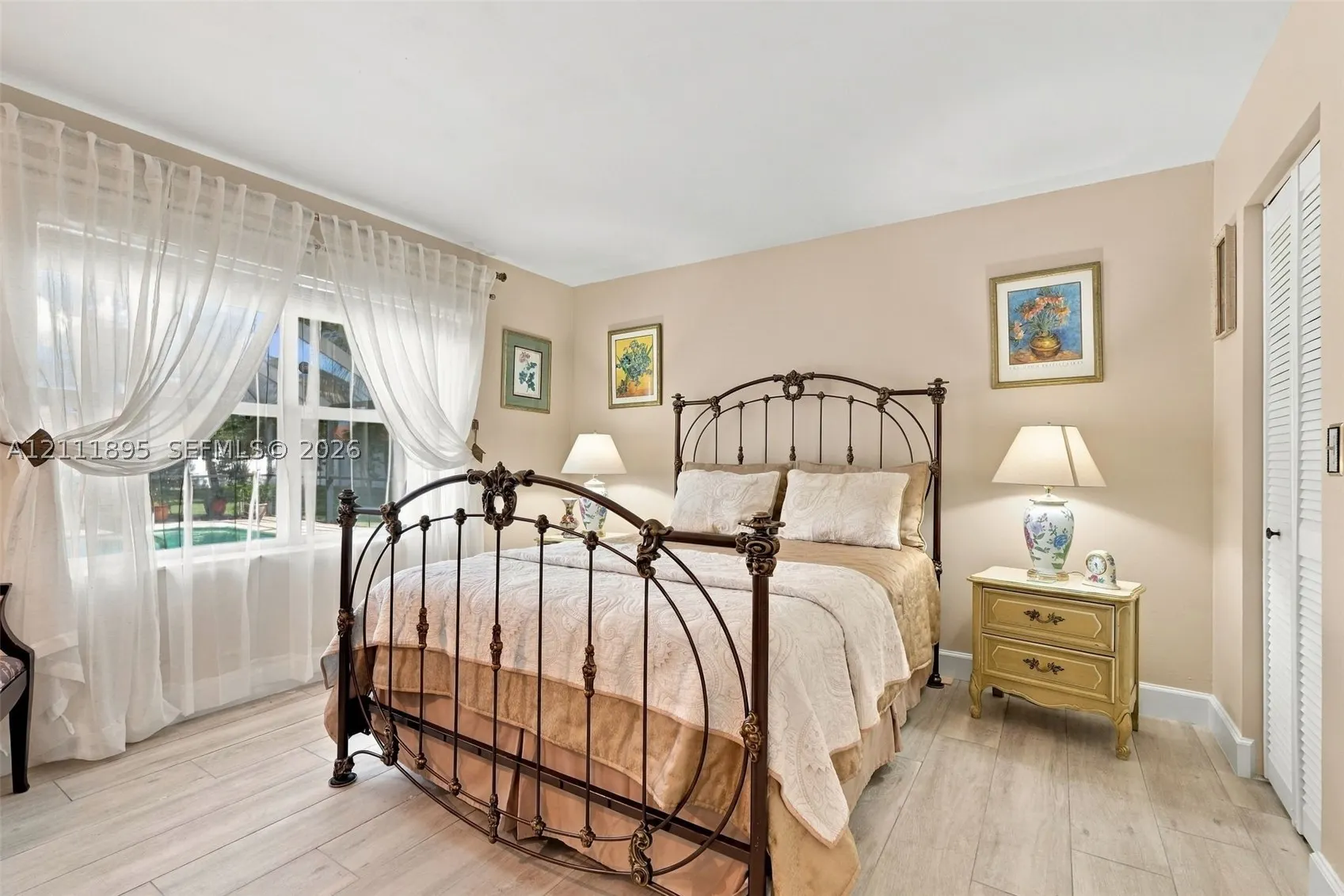 5792 Sun Pointe Cir
