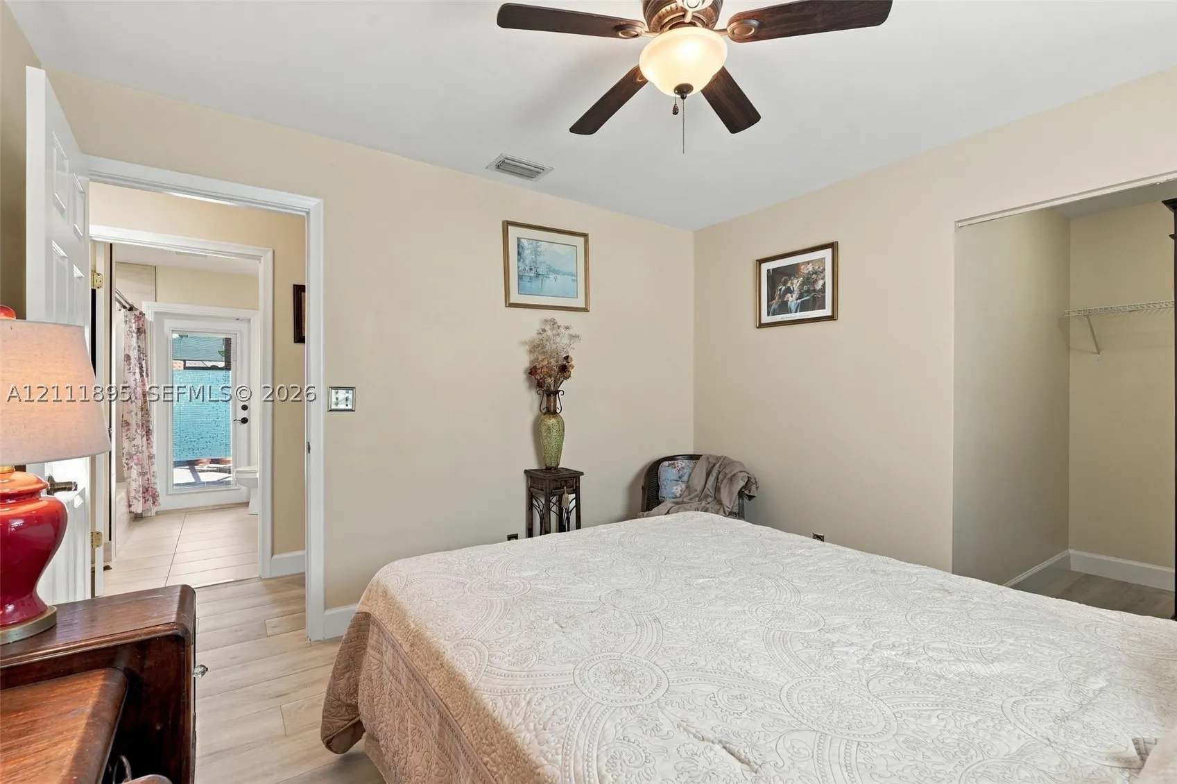 5792 Sun Pointe Cir
