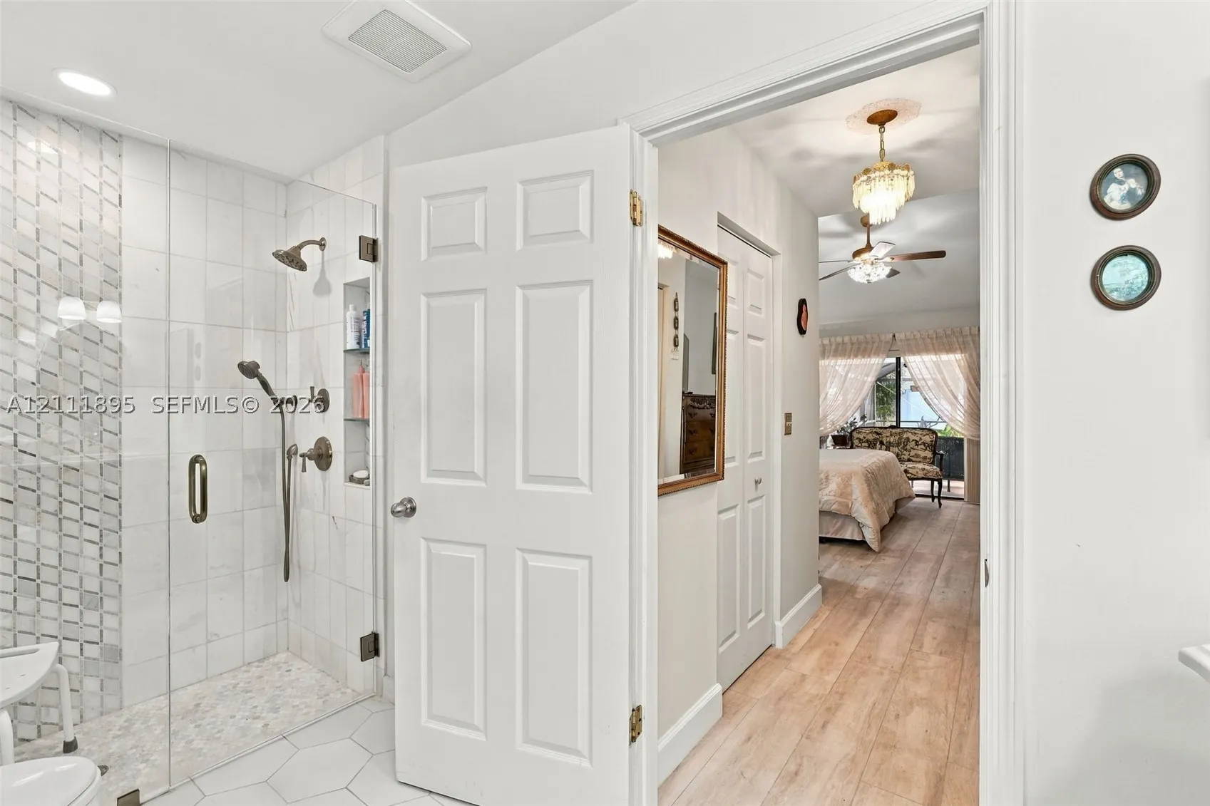 5792 Sun Pointe Cir