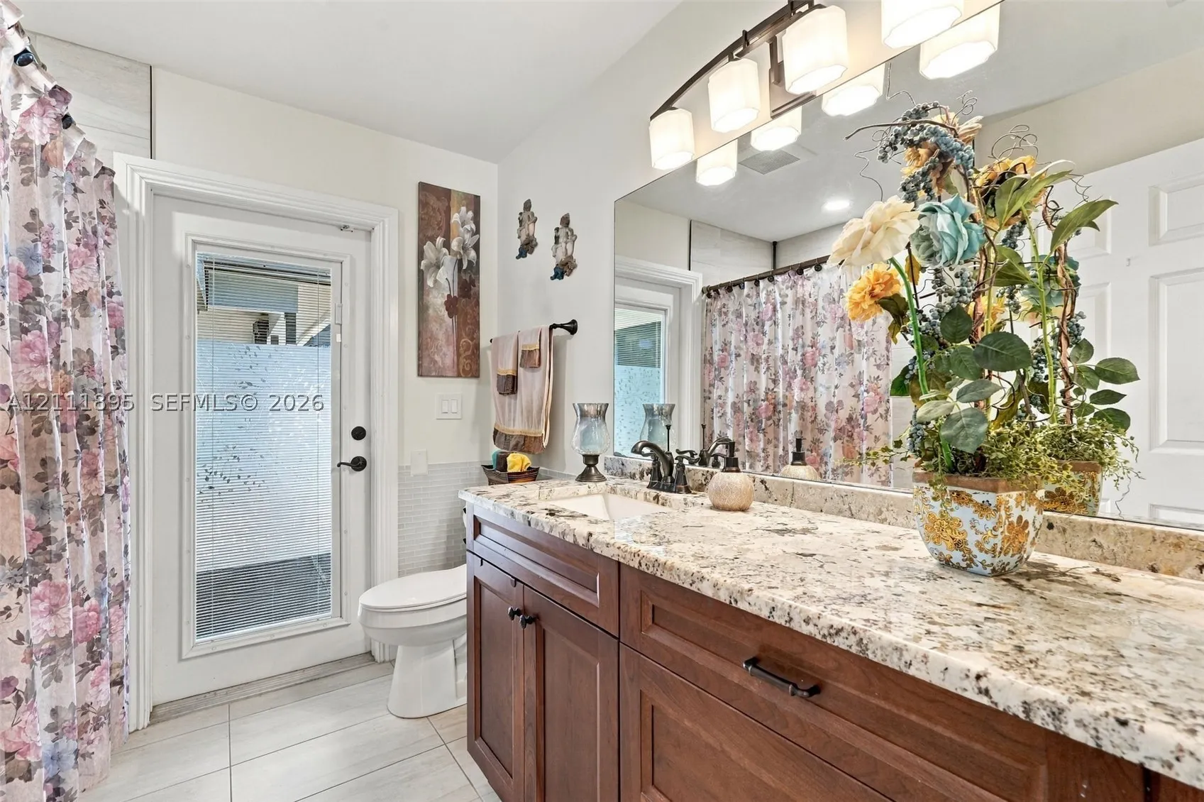 5792 Sun Pointe Cir