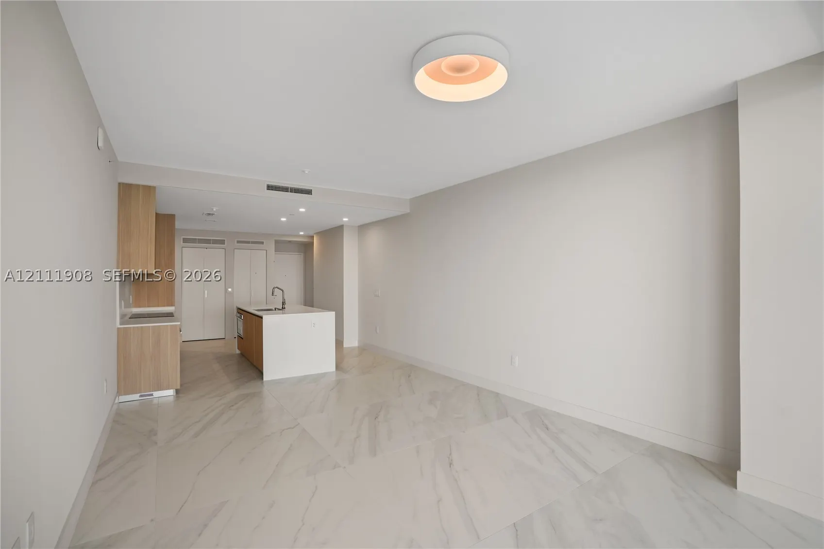 725 NE 24 ST #1604