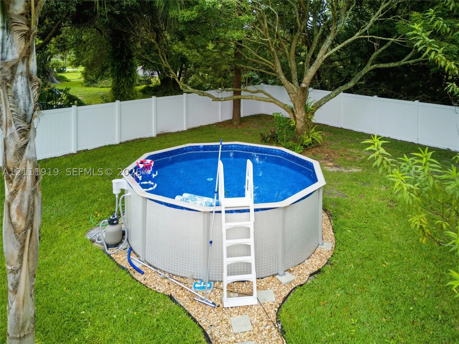 137 Arrowhead lane