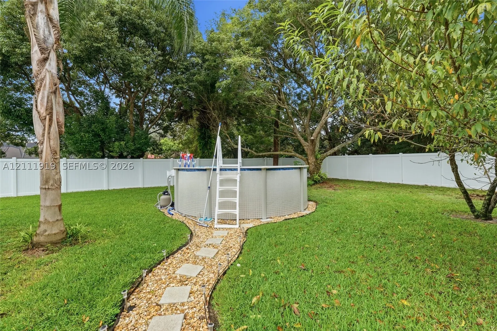 137 Arrowhead lane