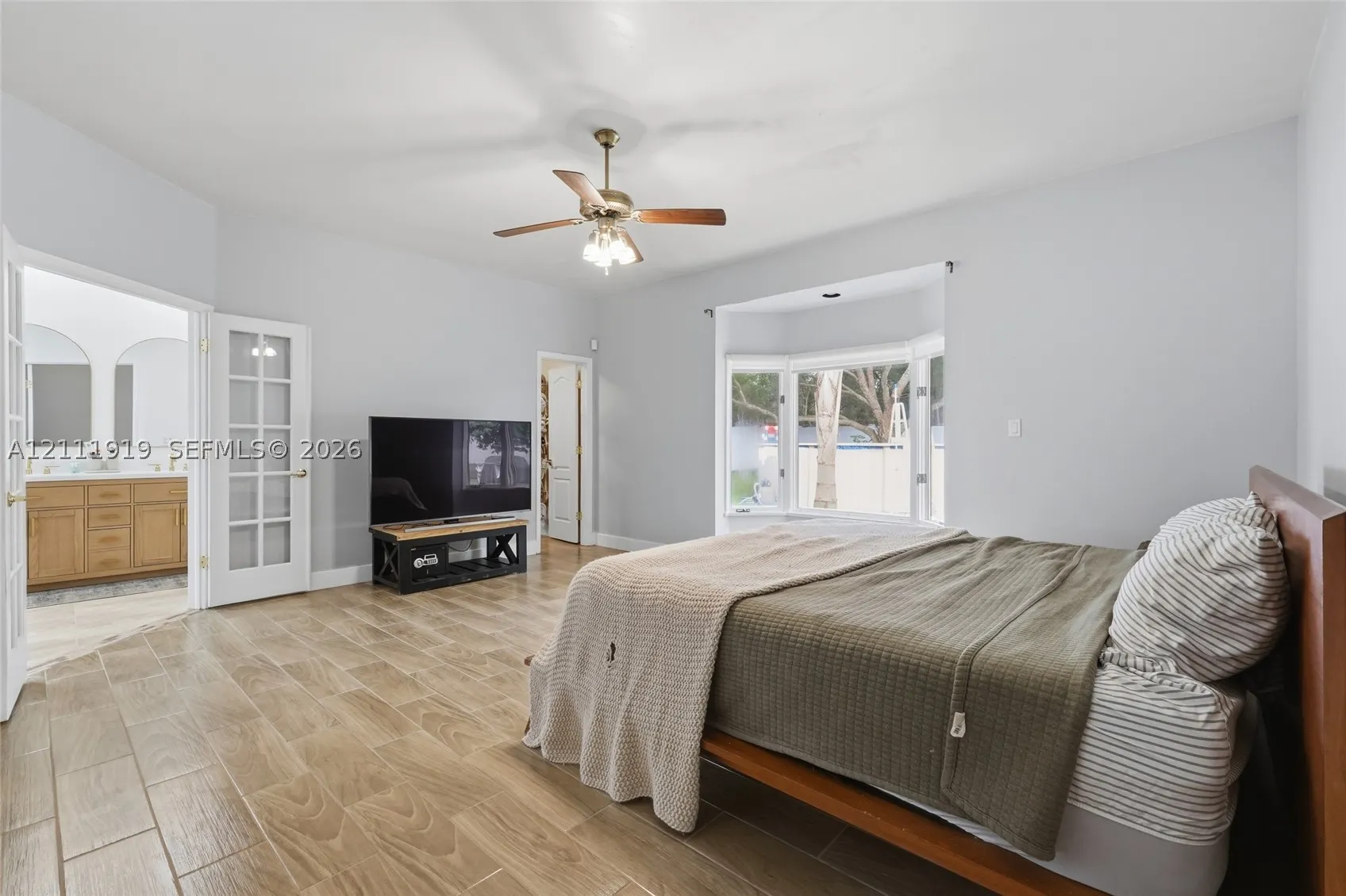 137 Arrowhead lane