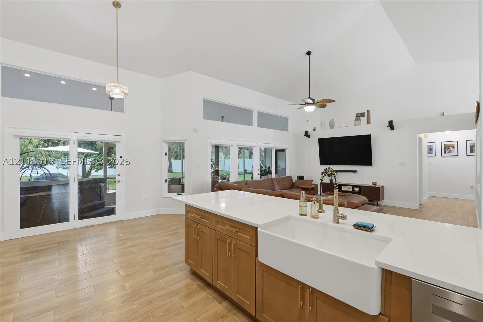 137 Arrowhead lane