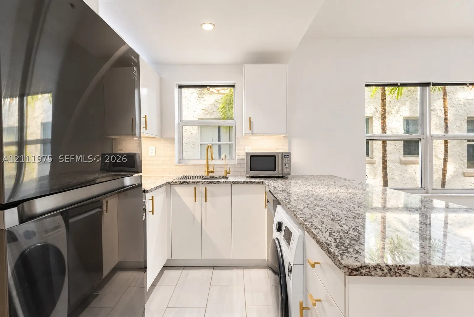 1542 Drexel Ave #206