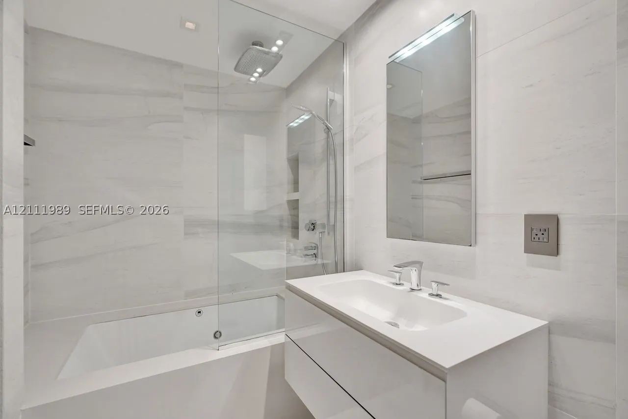 445 Grand Bay Dr #308