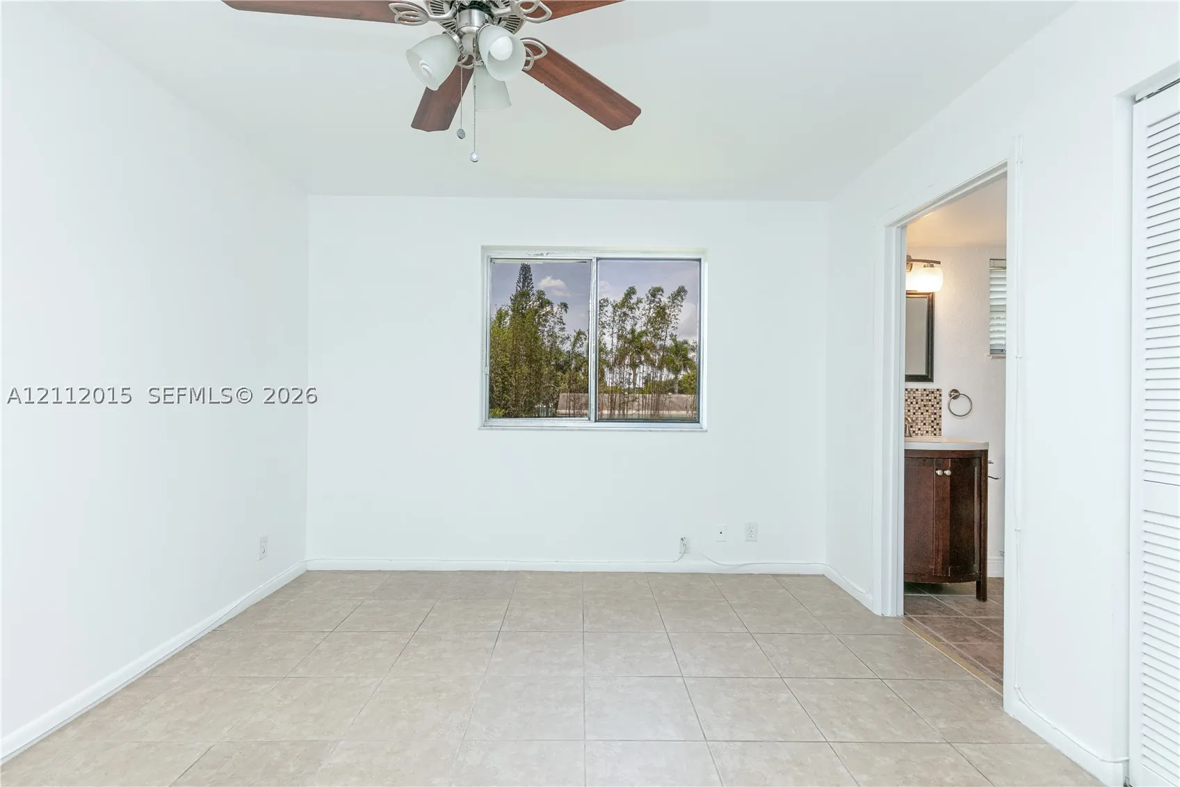 717 Gardens Dr #201