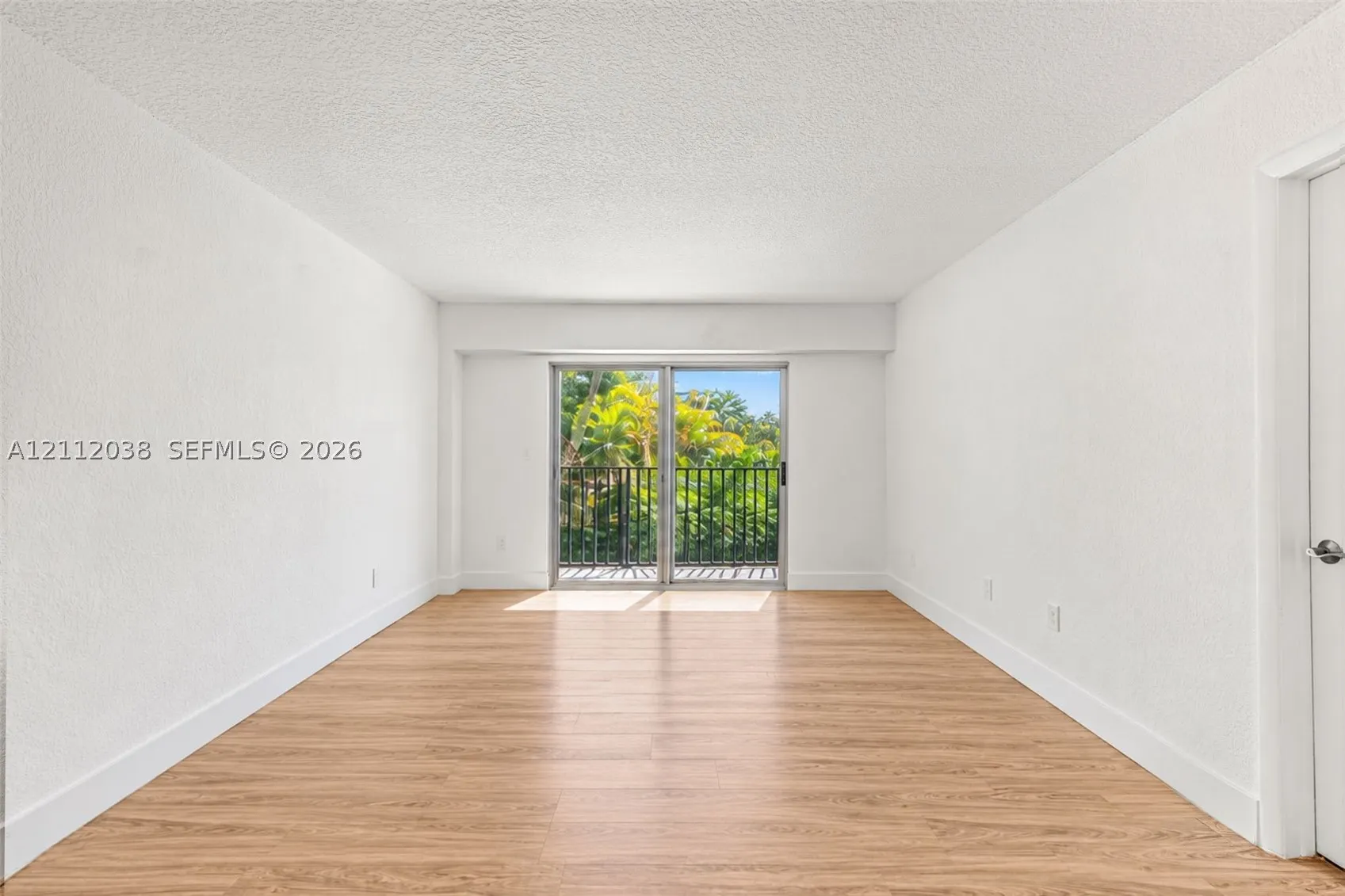 1000 Michigan Ave #207