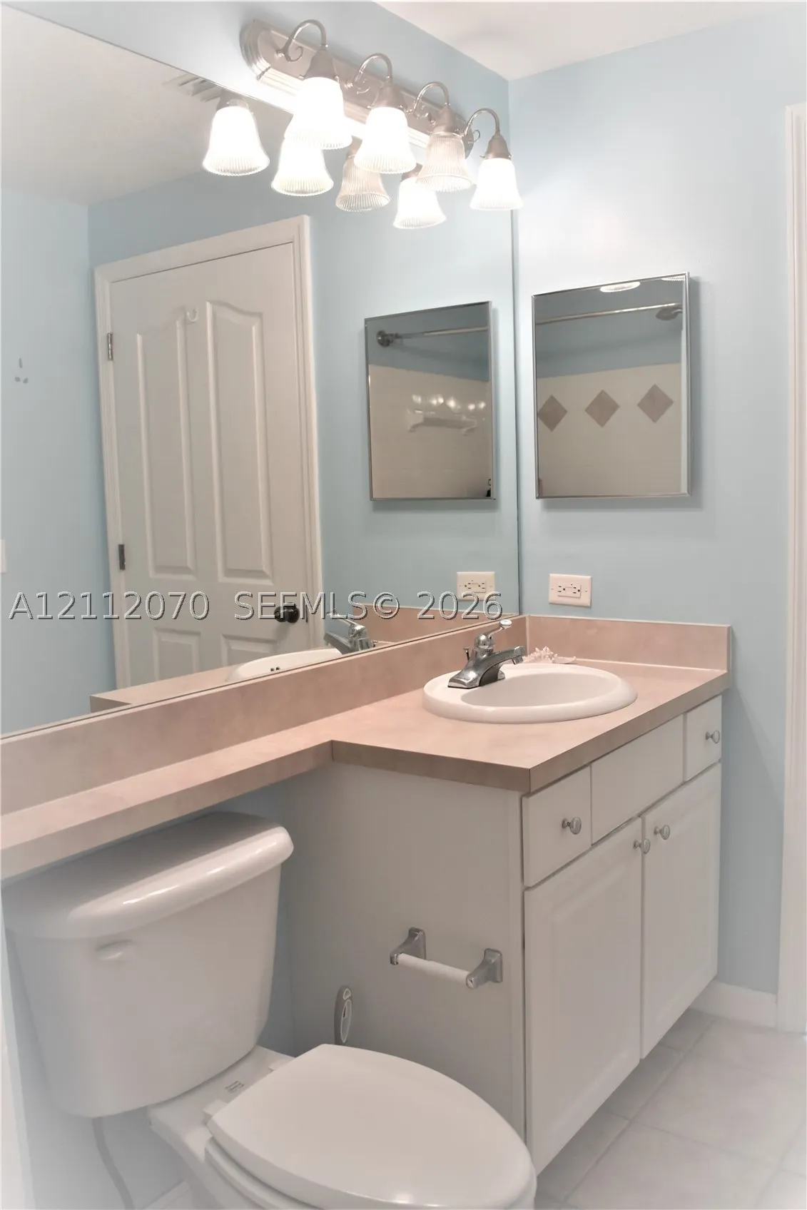 1308 E Myrtlewood Cir E #1308