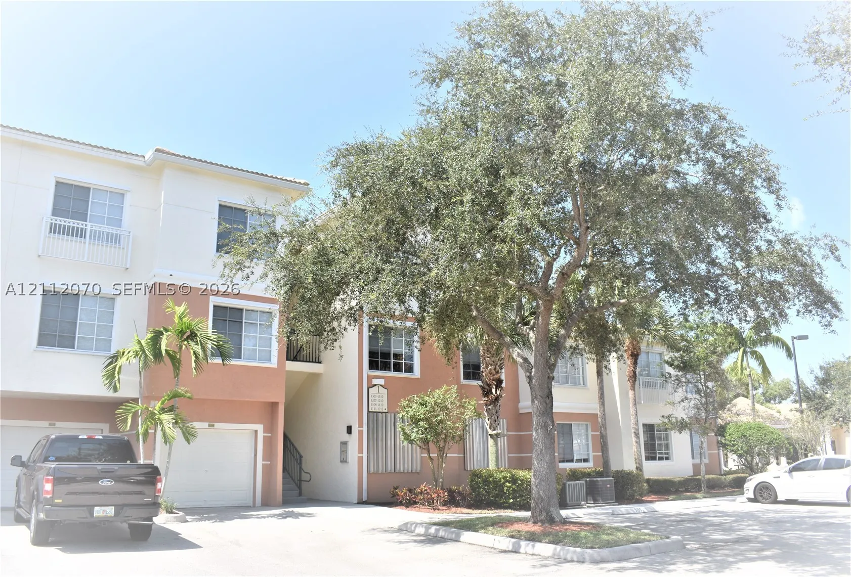 1308 E Myrtlewood Cir E #1308