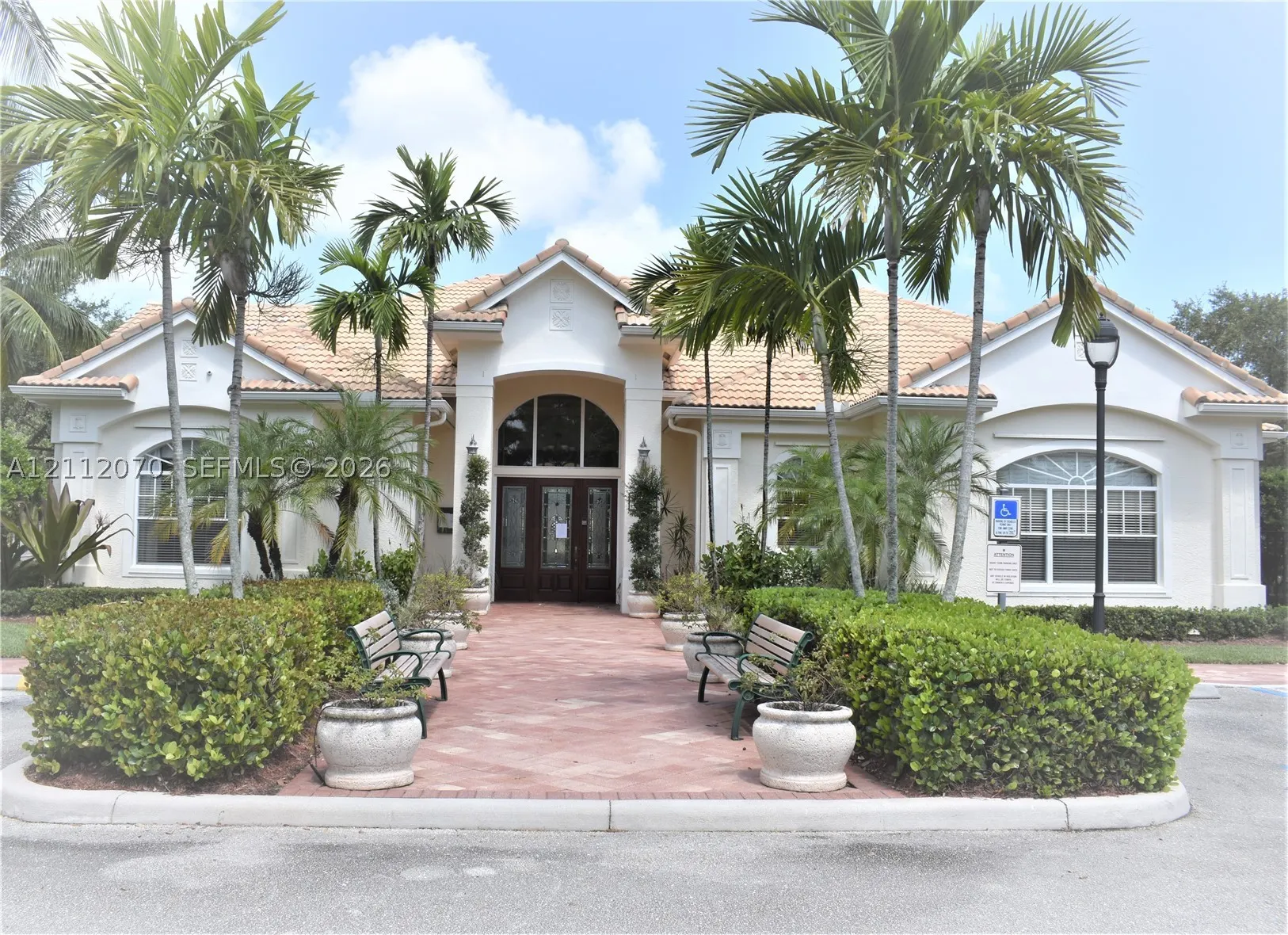 1308 E Myrtlewood Cir E #1308