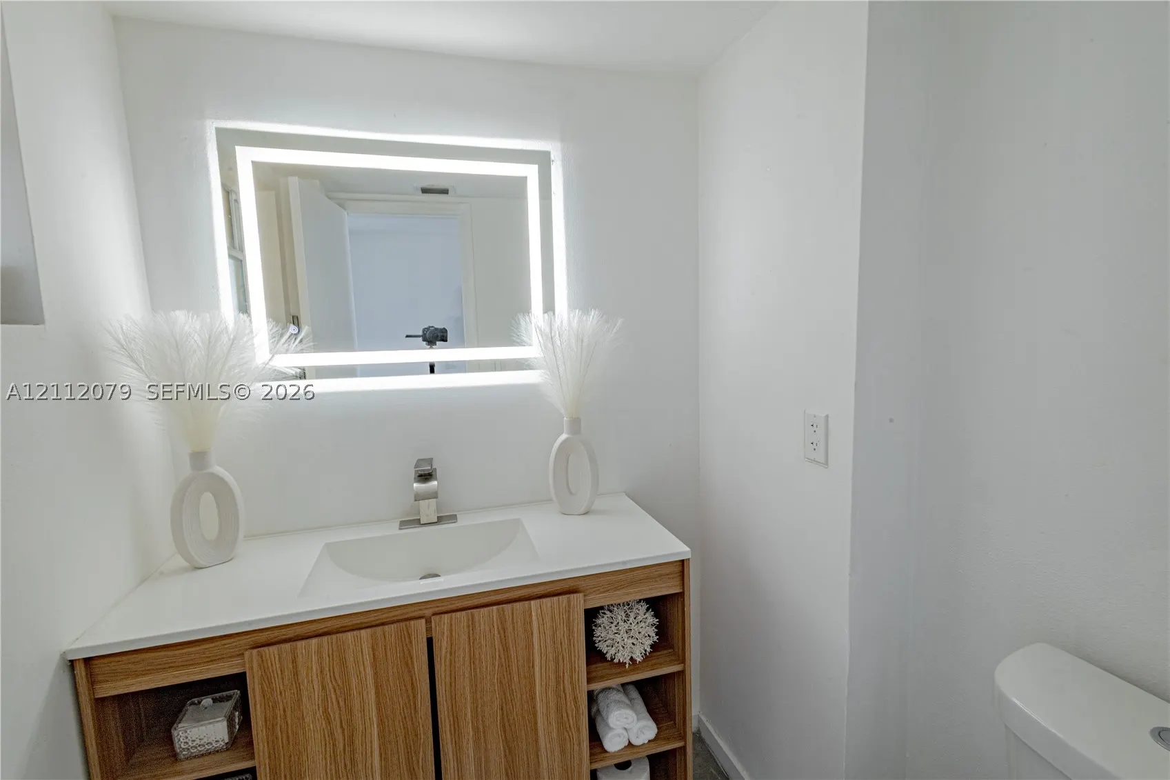 16400 NE 17th Ave #601