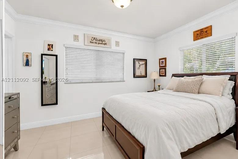 419 Sevilla Ave