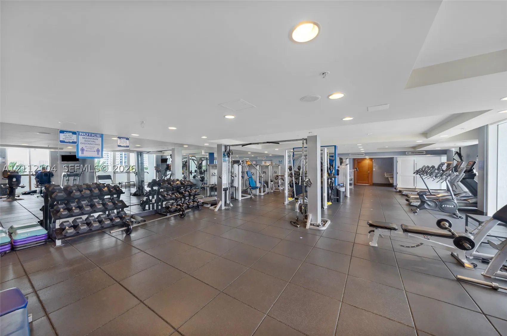 7900 Harbor Island Dr #1203