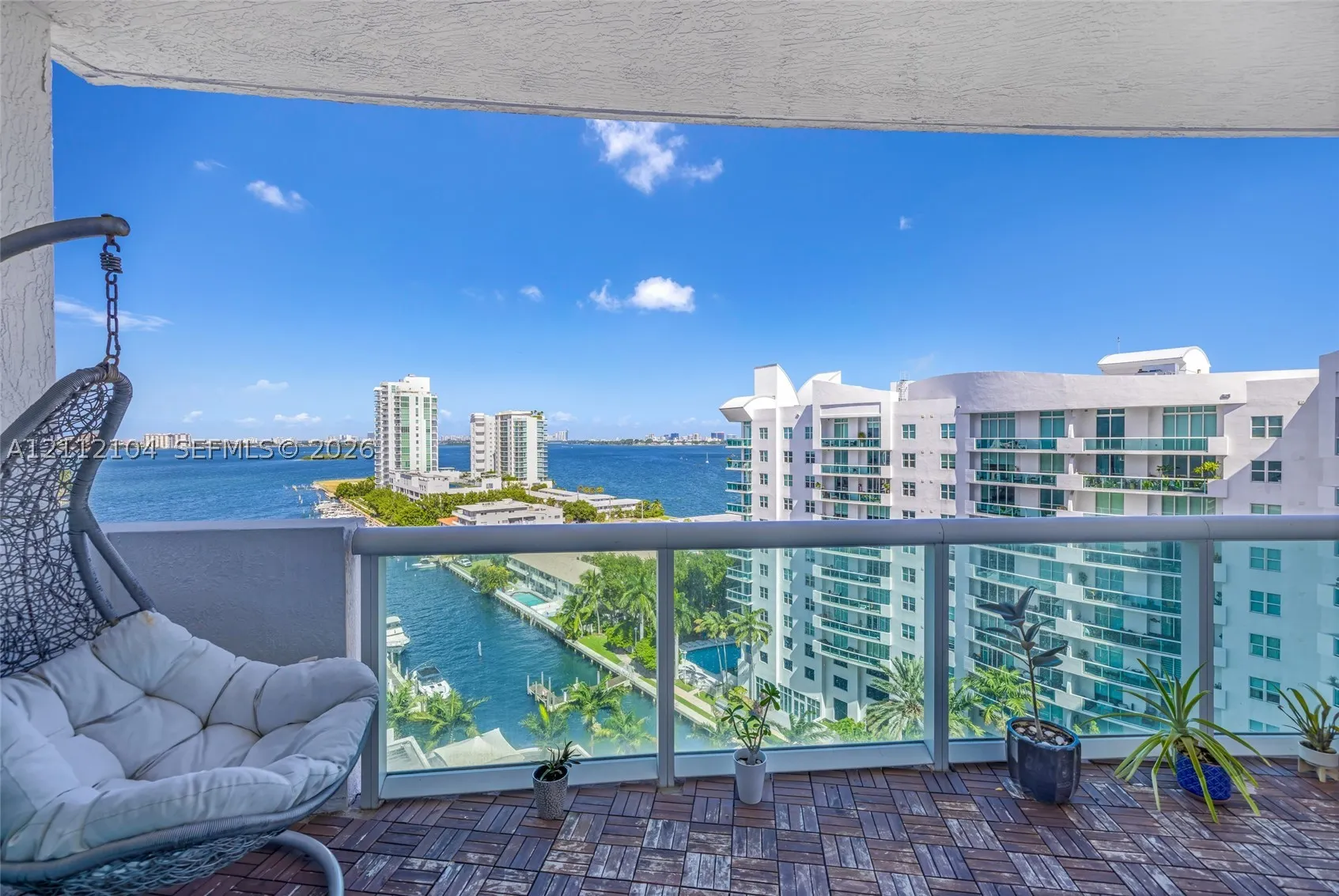 7900 Harbor Island Dr #1203