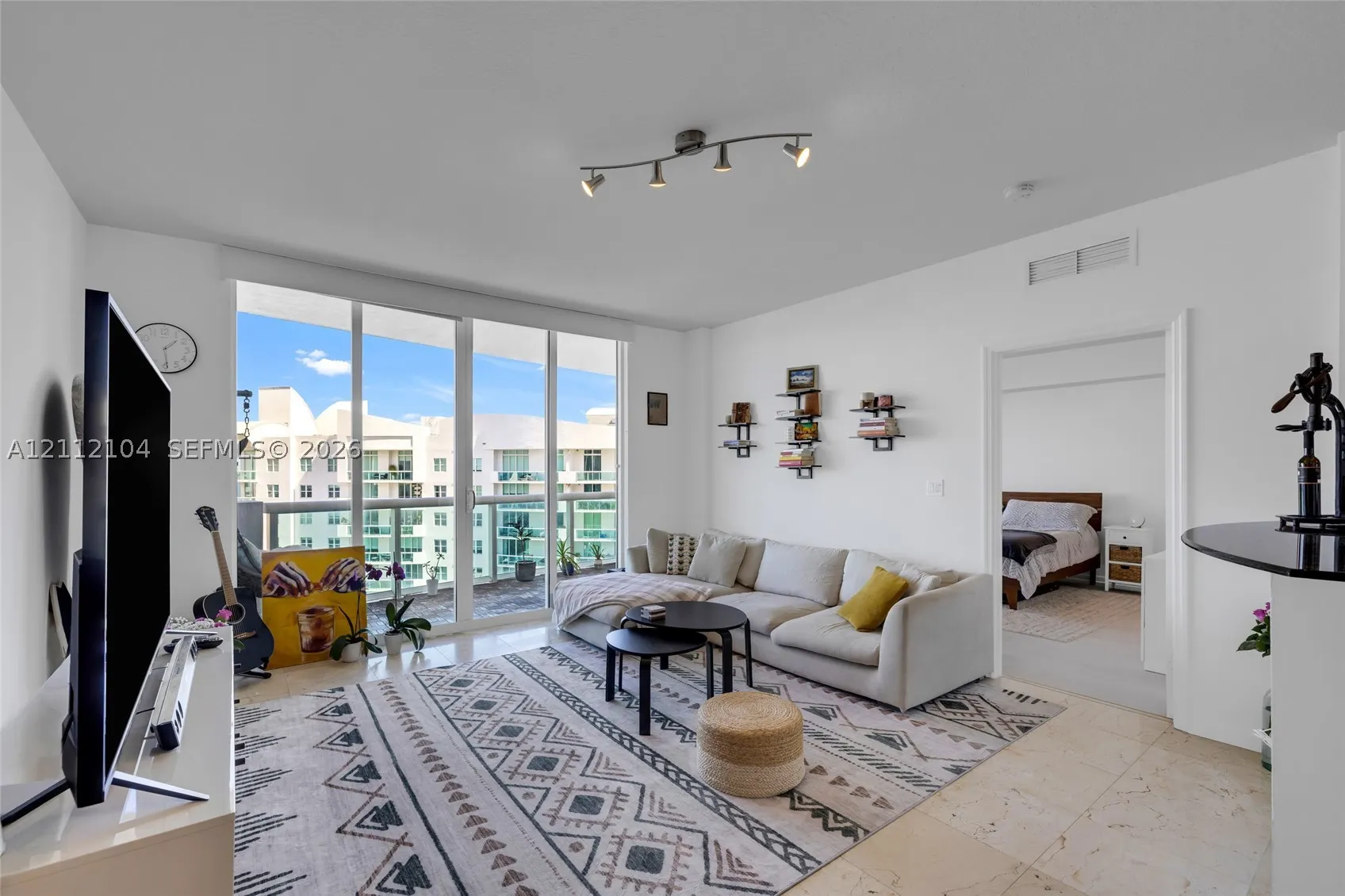 7900 Harbor Island Dr #1203