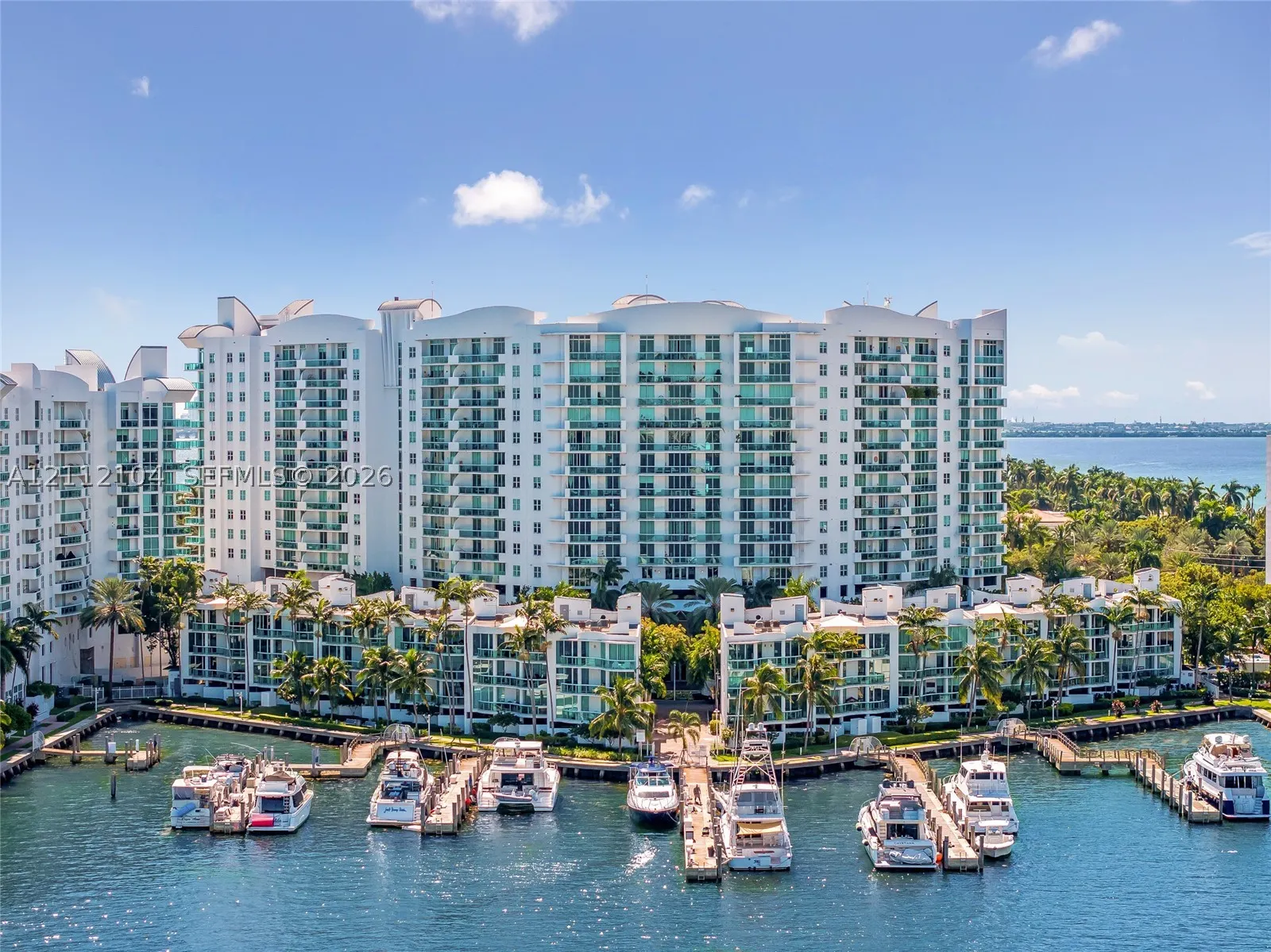 7900 Harbor Island Dr #1203
