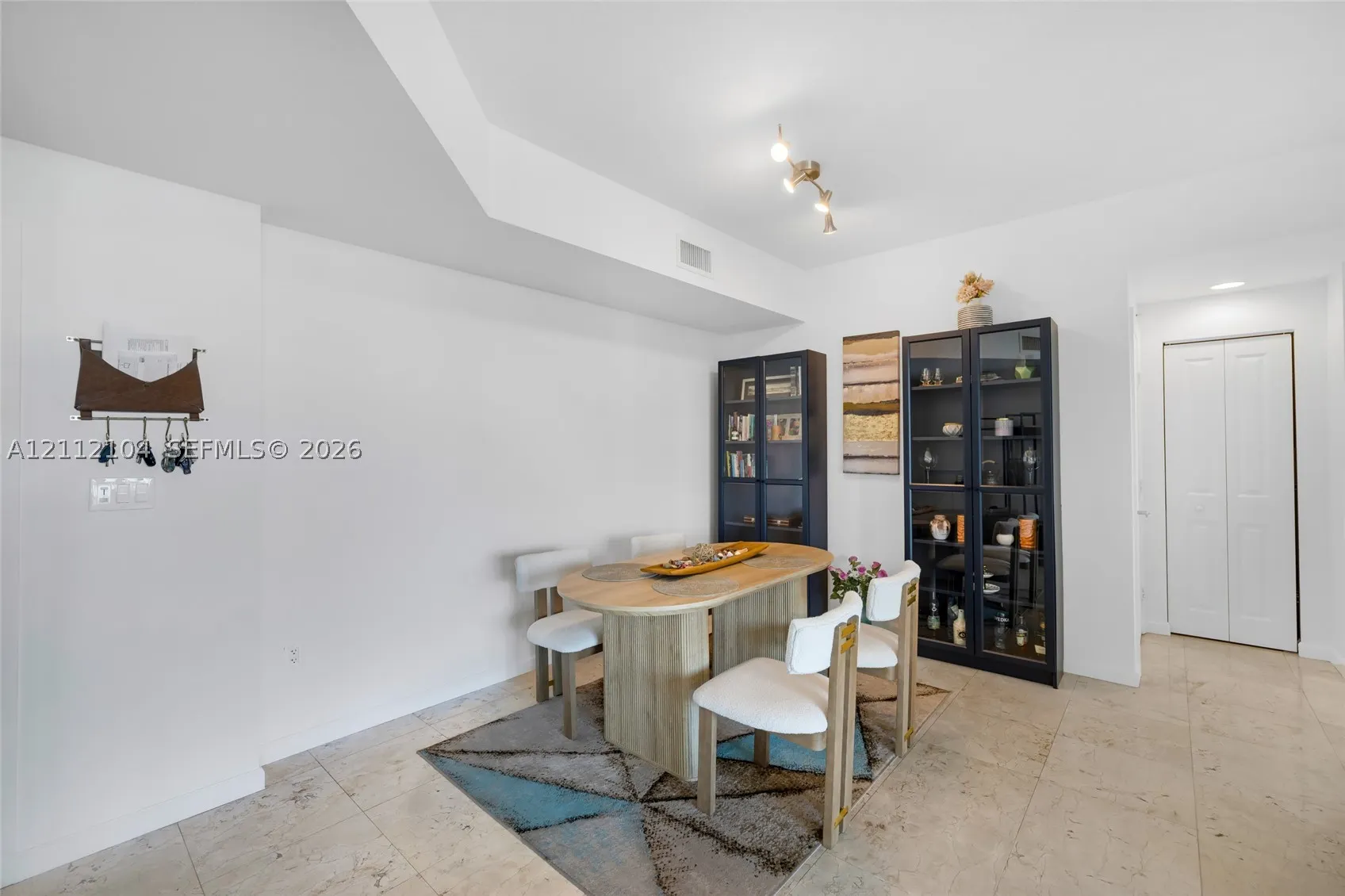 7900 Harbor Island Dr #1203