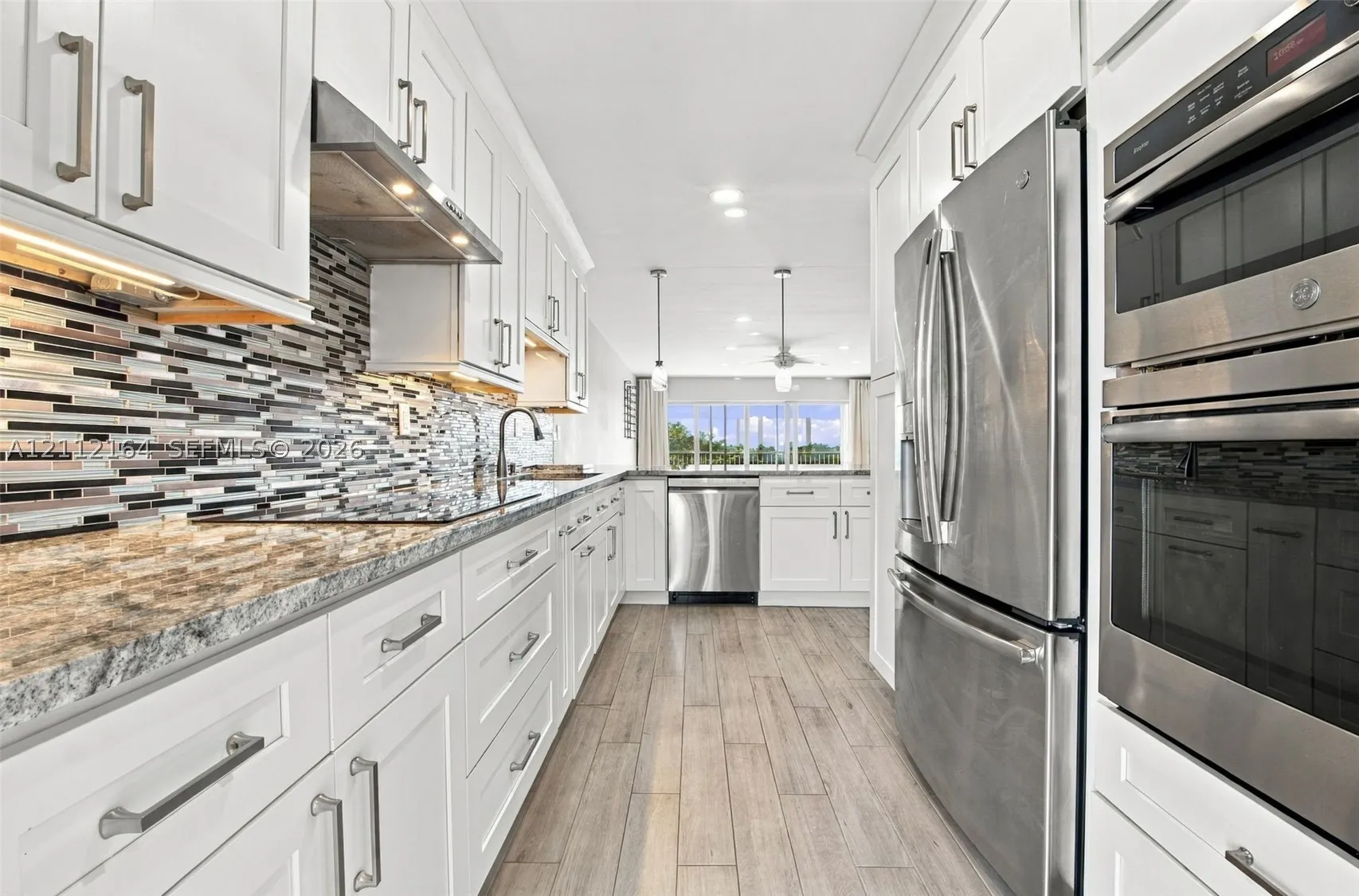 3050 N Palm Aire Dr #601