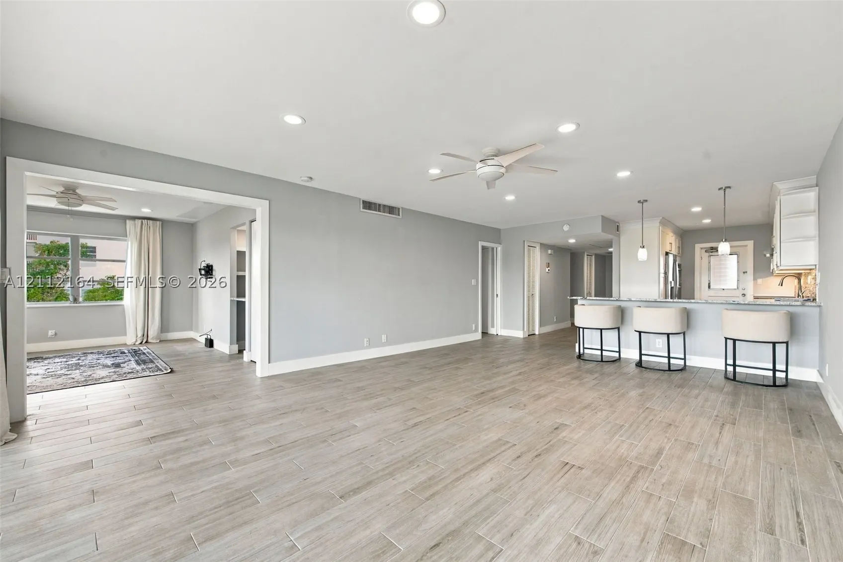 3050 N Palm Aire Dr #601