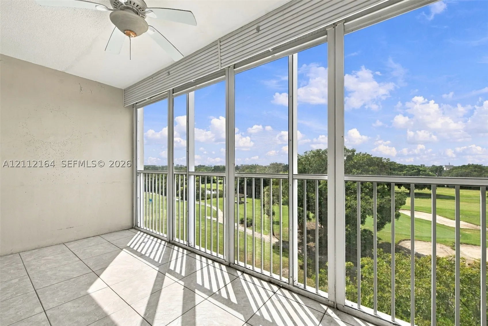 3050 N Palm Aire Dr #601