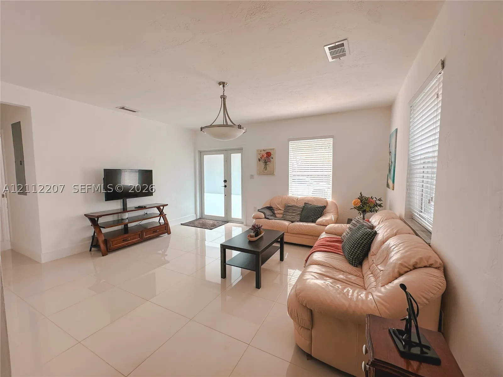 525 SW 67th Ave