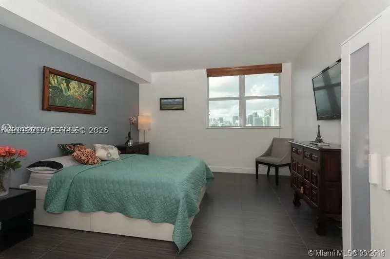 2475 Brickell Ave #1905