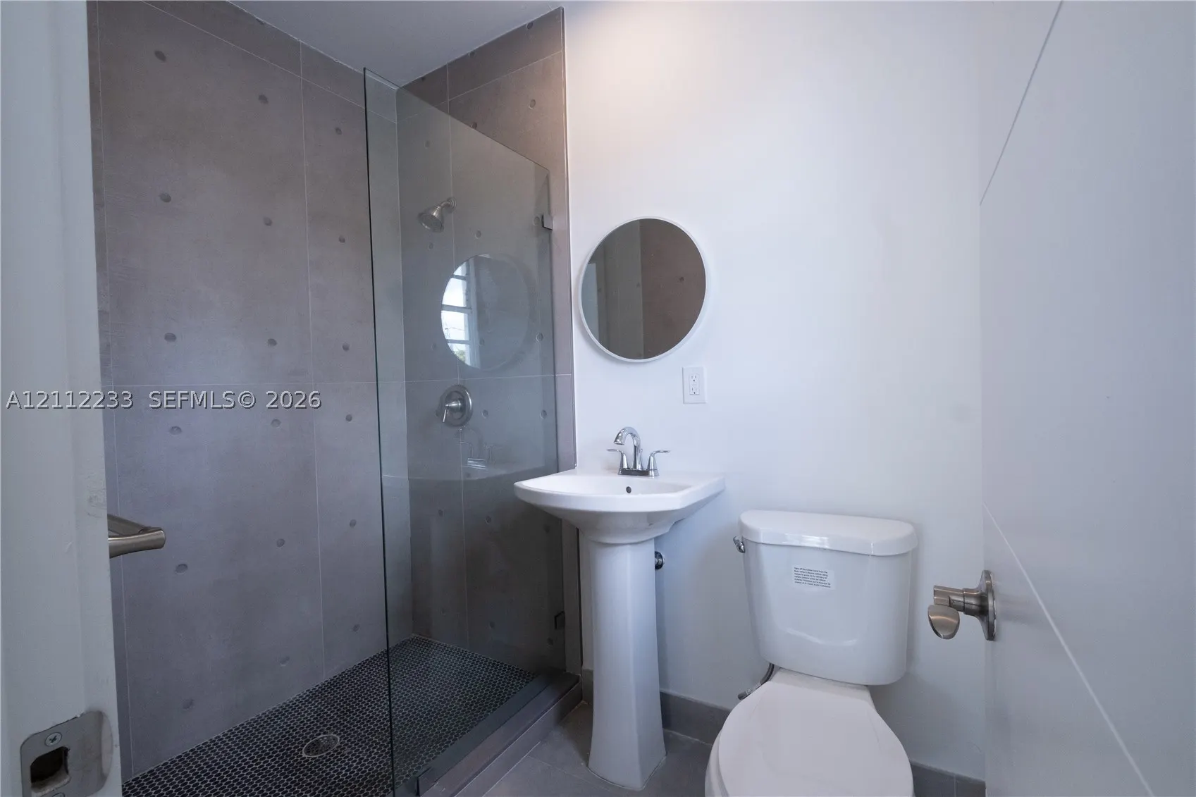 423 NE 71st St #3