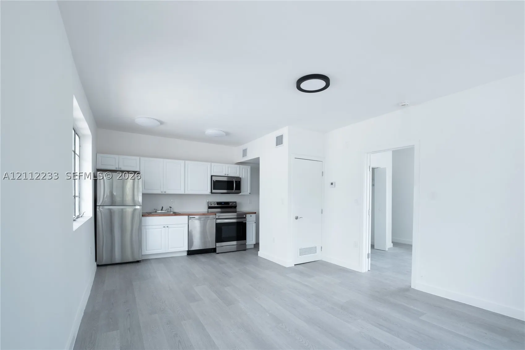 423 NE 71st St #3