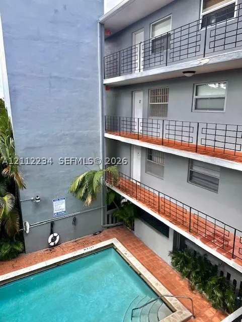 820 Salzedo St #305