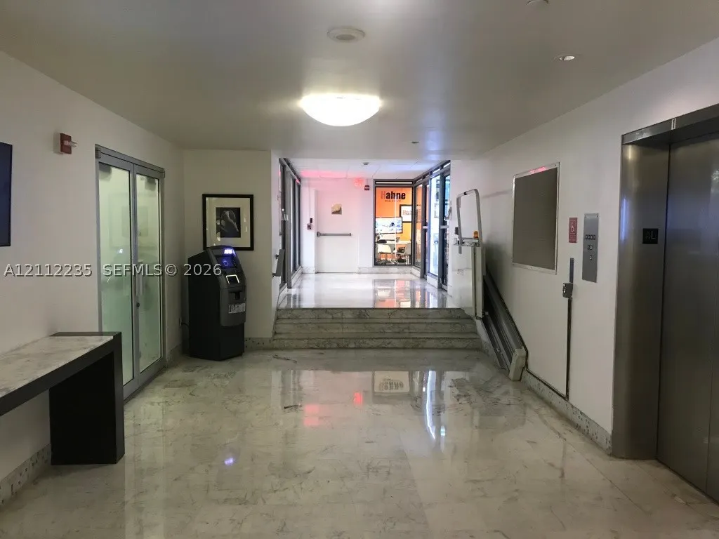 1000 West Ave #908