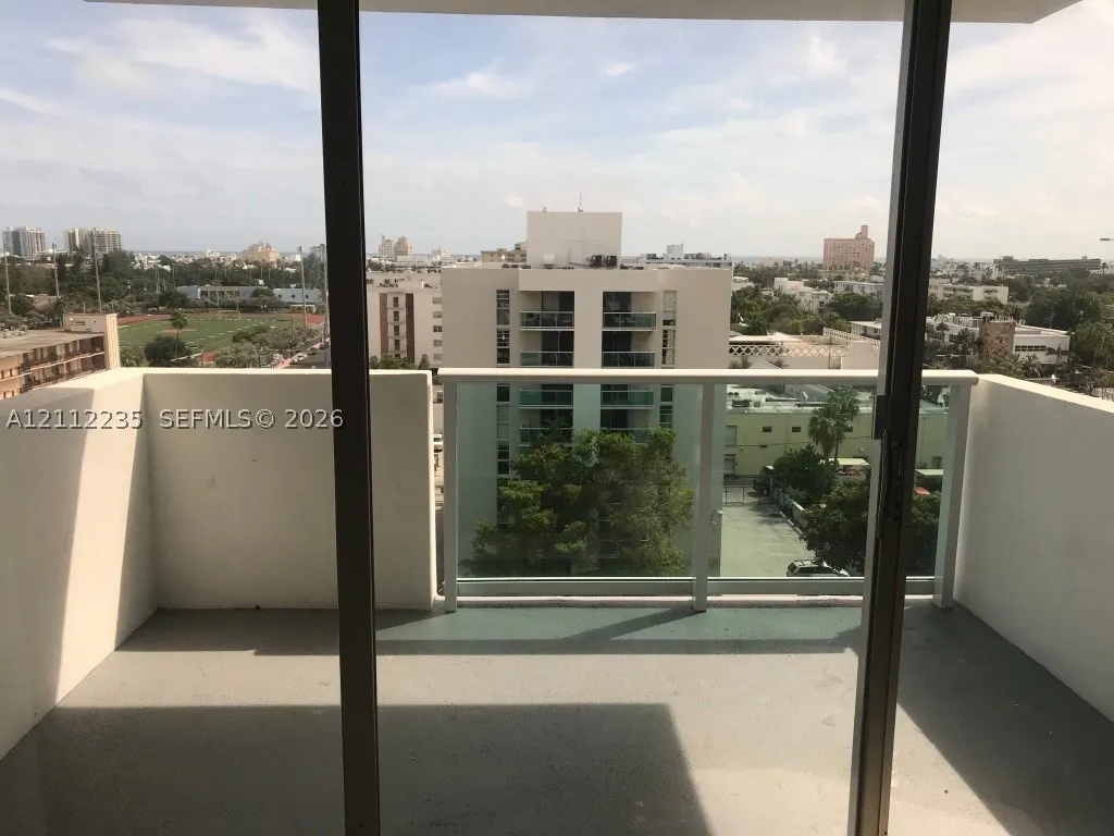 1000 West Ave #908