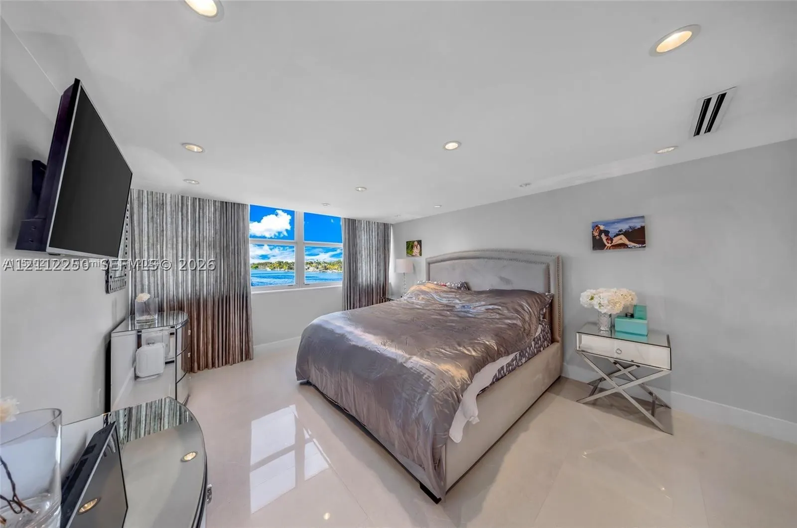 5838 Collins Ave #2F