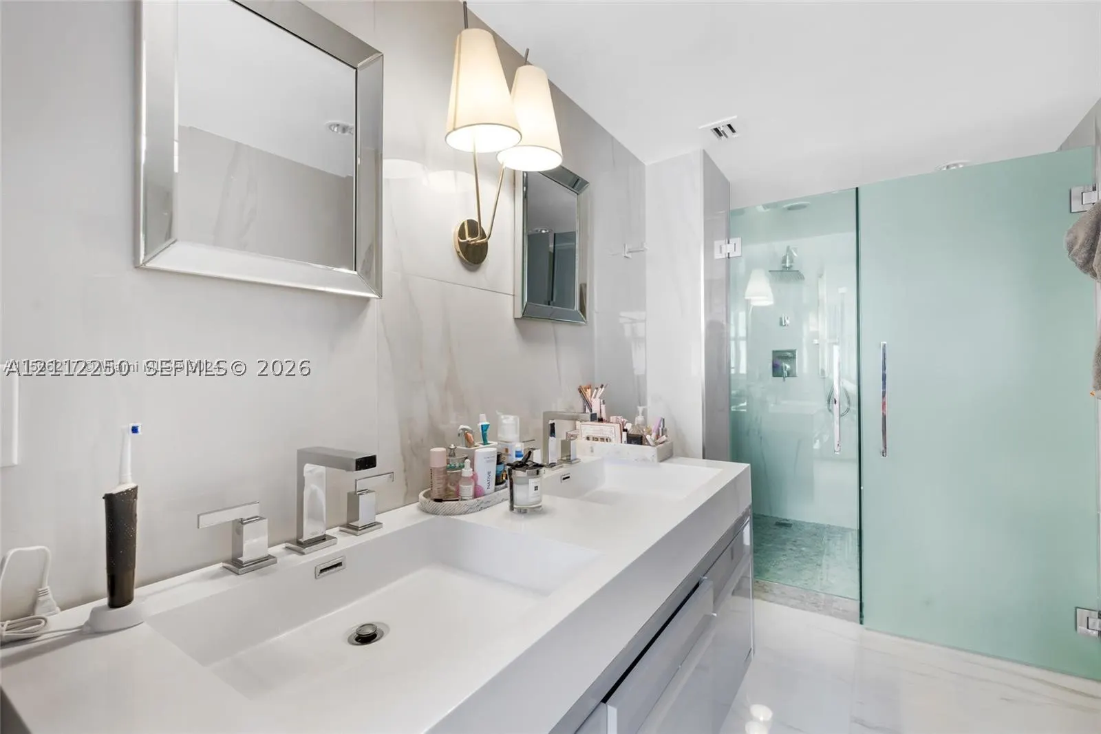 5838 Collins Ave #2F