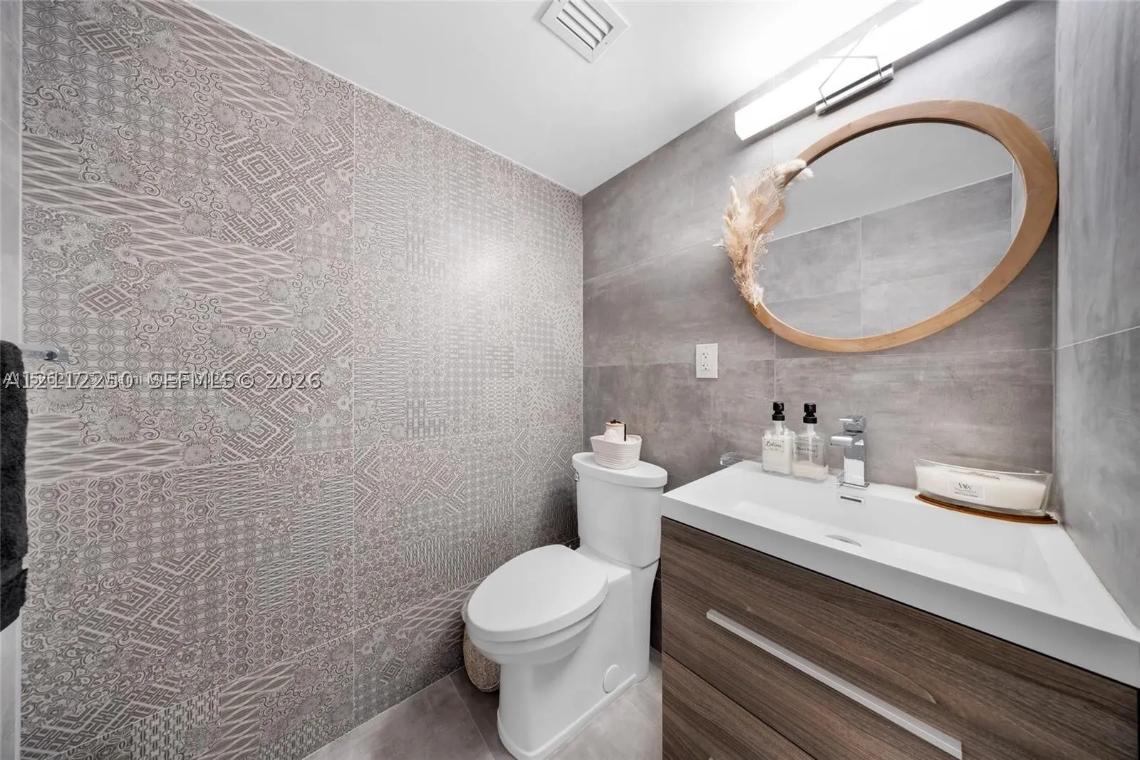 5838 Collins Ave #2F