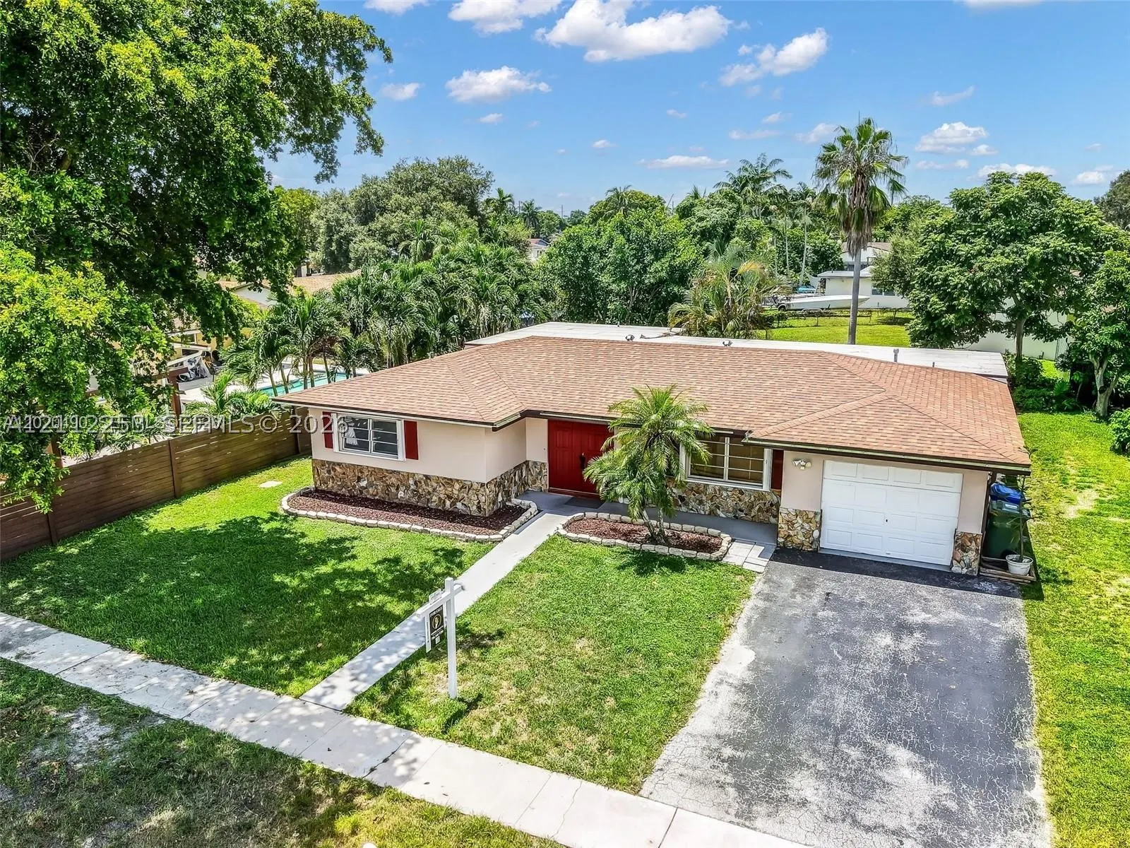 500 NW 96th Ter