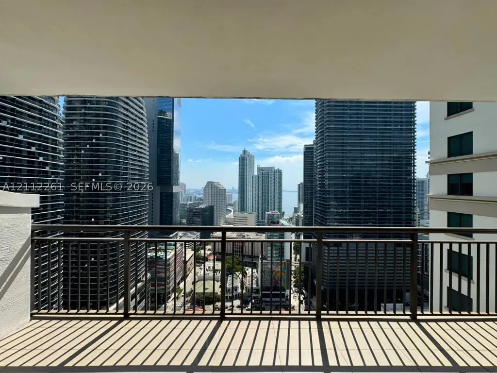 999 SW 1st Ave #2511