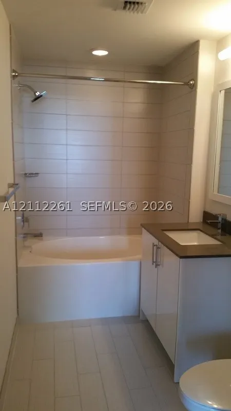 999 SW 1st Ave #2511
