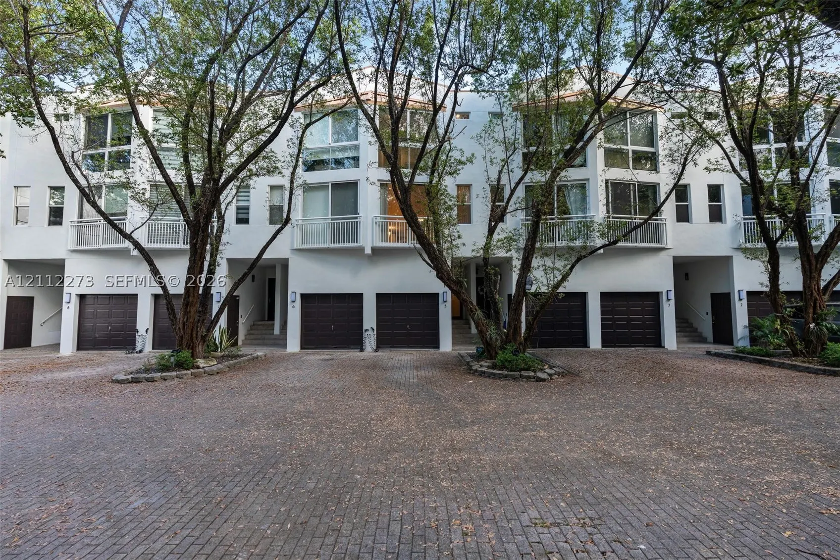 325 Meridian Ave #5
