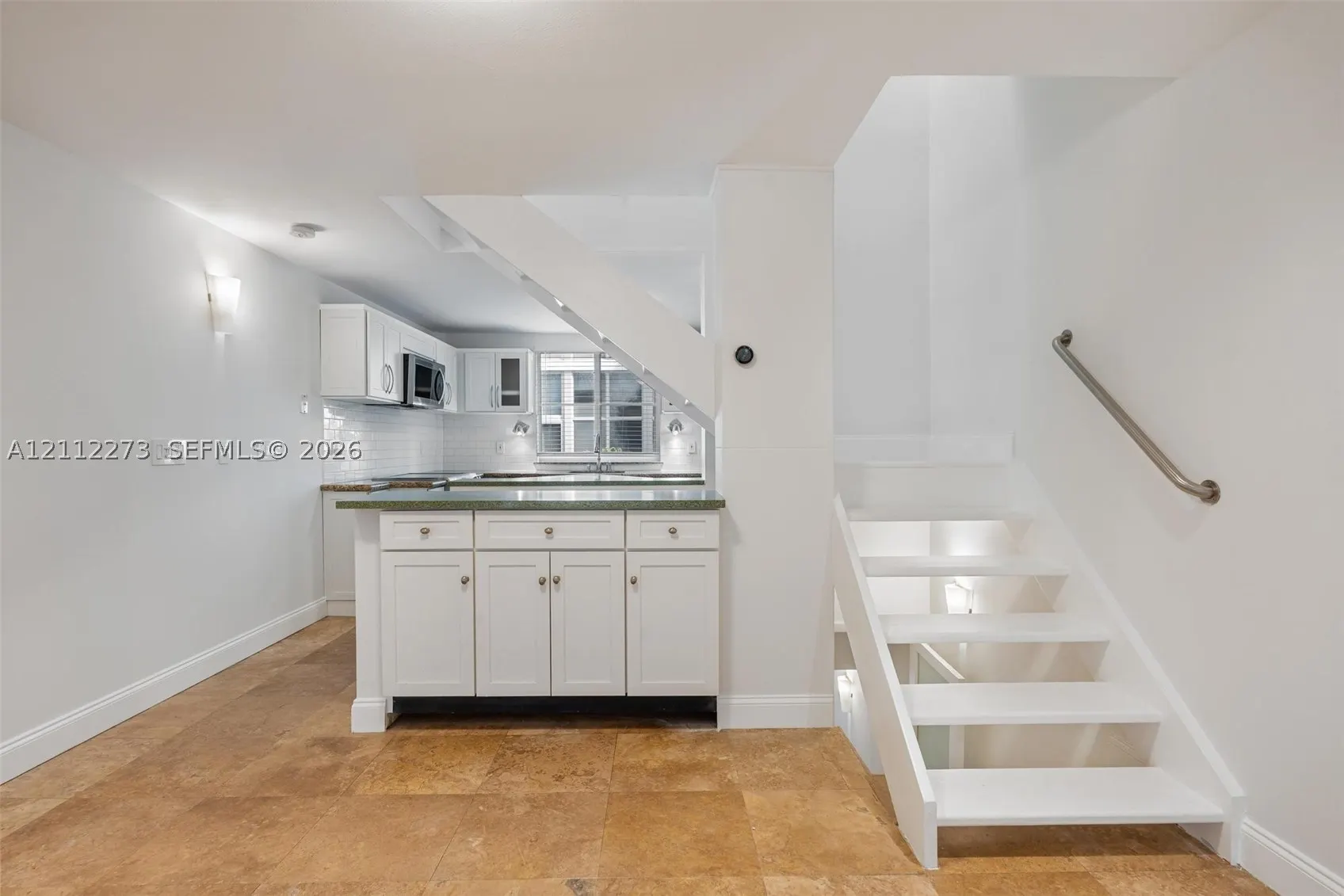 325 Meridian Ave #5