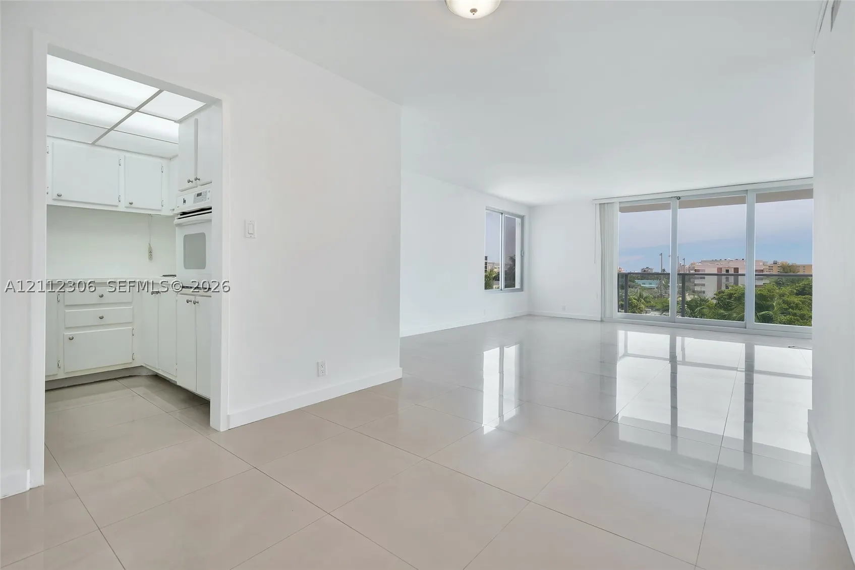 1000 West Ave #510