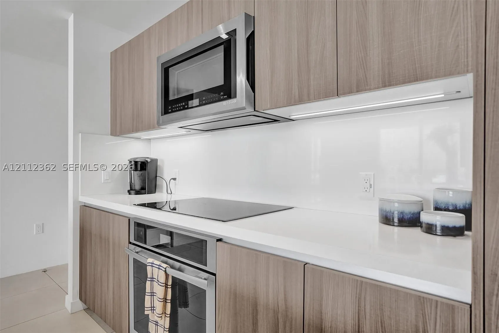 401 N Birch Rd #513
