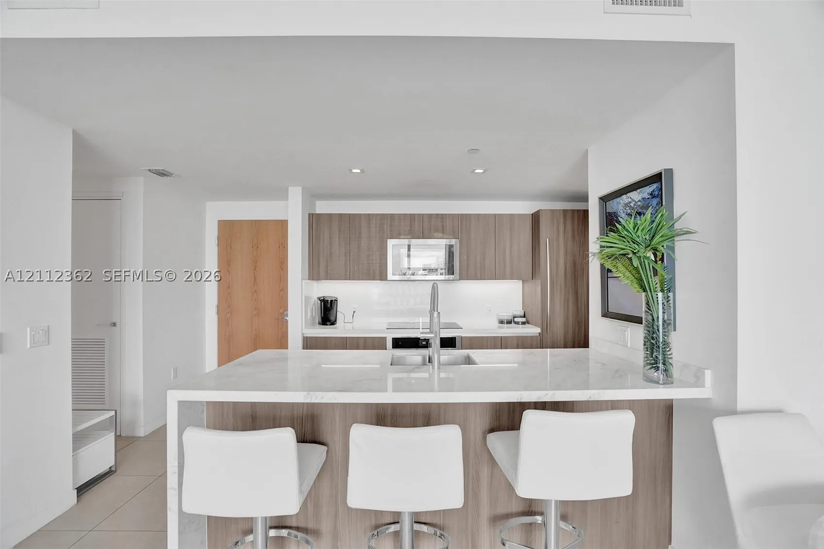 401 N Birch Rd #513