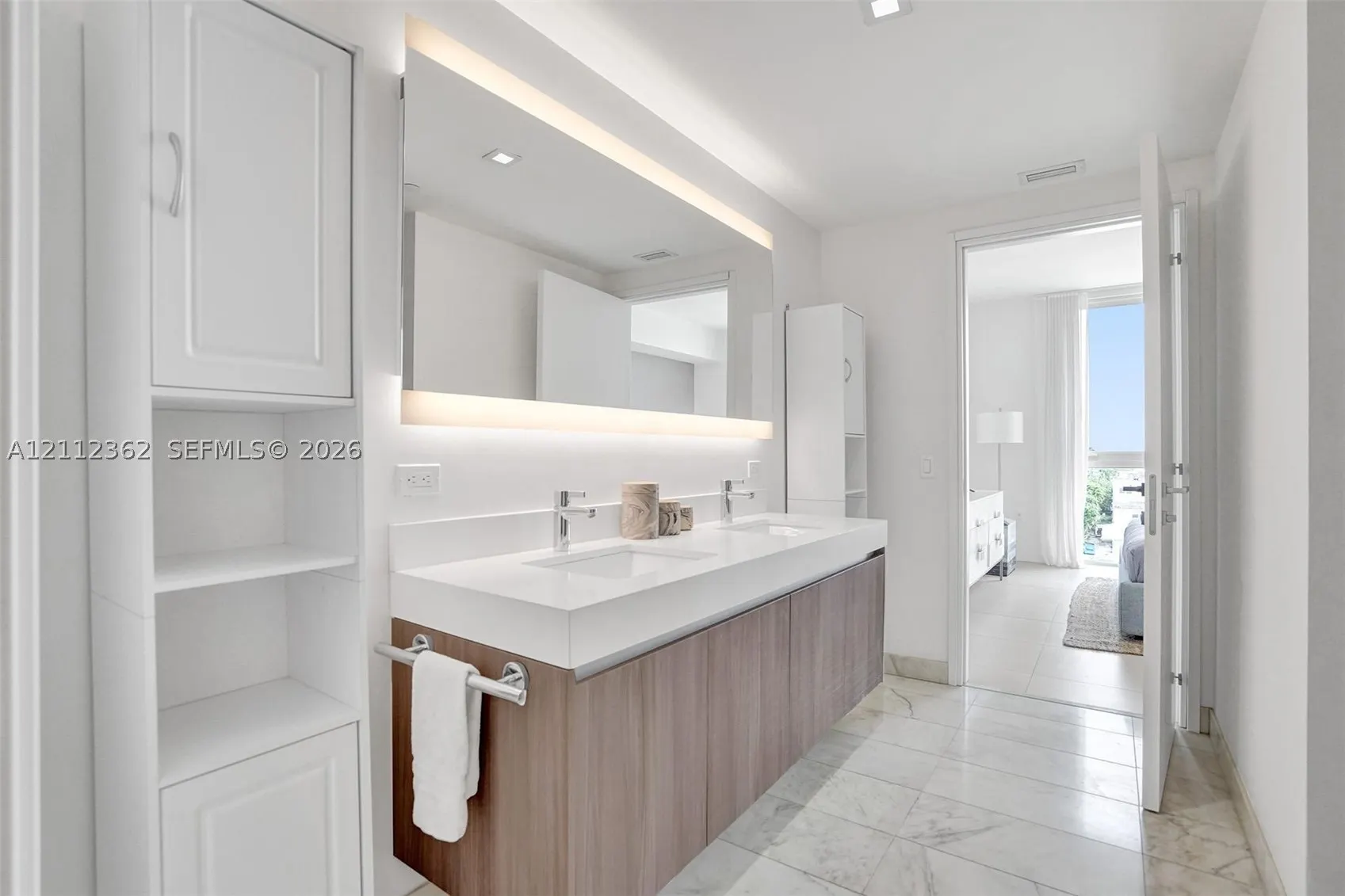 401 N Birch Rd #513